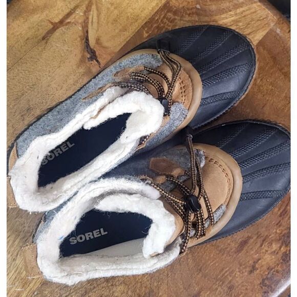 Sorel out n about boots - Picture 5 of 10